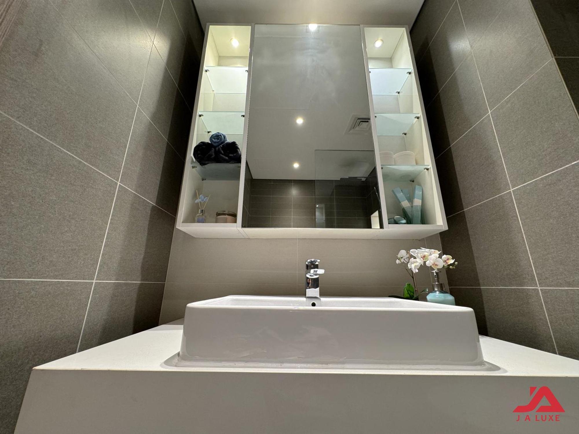 Cozy Sea View Apt In Liv Residence Tower, Dubai Marina Cozy Marina & Sea View Apt In Bay Central Tower With Modern Gym & Pool, Steps To Jbr Beach & Metro Luaran gambar